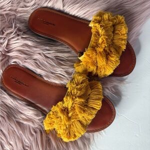 American Eagle Fuzzy Fringe Slide Sandals Yellow Size 9